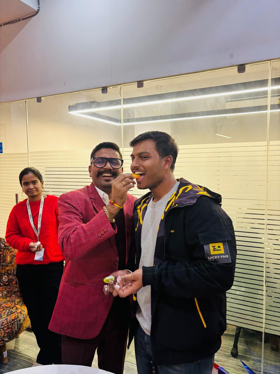 SatelliteKeyIT's tweet photo. 🎉🎂 𝐂𝐞𝐥𝐞𝐛𝐫𝐚𝐭𝐢𝐧𝐠 𝐀𝐫𝐩𝐢𝐭𝐠𝐨𝐲𝐚𝐥_𝟐𝟒: 𝐓𝐡𝐞 𝐇𝐞𝐚𝐫𝐭 𝐨𝐟 𝐒𝐚𝐭𝐞𝐥𝐥𝐢𝐭𝐞𝐤𝐞𝐲 𝐈𝐓 𝐒𝐨𝐥𝐮𝐭𝐢𝐨𝐧𝐬 𝐏𝐯𝐭. 𝐋𝐭𝐝. 🎂🎉 https://t.co/LgnWbtOXmQ
