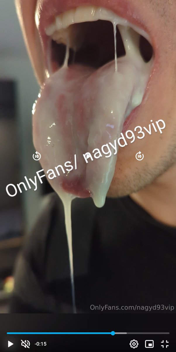 Happy holidays! 🎄 Thank you for following me all year! 
Santa before and after meeting my tongue. 
 You can still subscribe for only $3.20 and enjoy all the videos. onlyfans.com/nagyd93vip