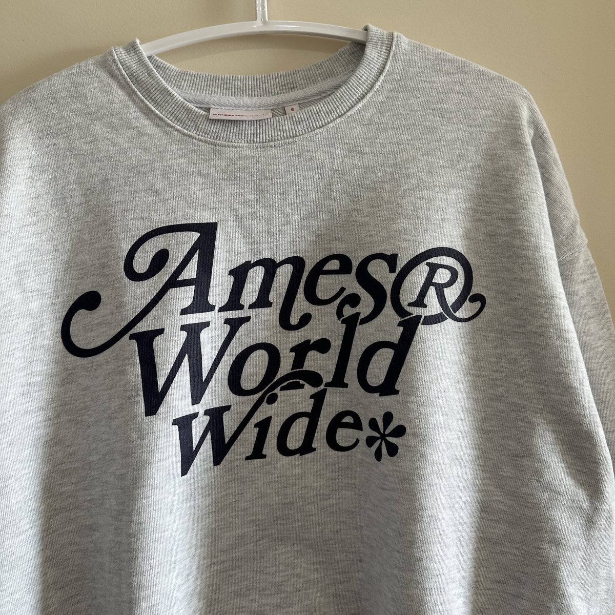 Octoberstuff's tweet photo. AMES-WORLDWIDE
SIGNATURE LOGO SWEATSHIRT LIGHT GREY
สีเทาสว่างผ้ายังใหม่ น้องมีตน ตรงแขนหน่อยแบบจางน้า ♡9/10 Size : อก 46 ยาว 22 Price : 450 บาท ส่งฟรี #สเวตเตอร์เกาหลี #สเวเตอร์เกาหลีมือสอง #ตลาดนัดBUS #พรีออเดอร์เกาหลี #ตลาดนัดaespa #สเวตเตอร์มือสอง #amesworldwide https://t.co/xcgTdCsl2s