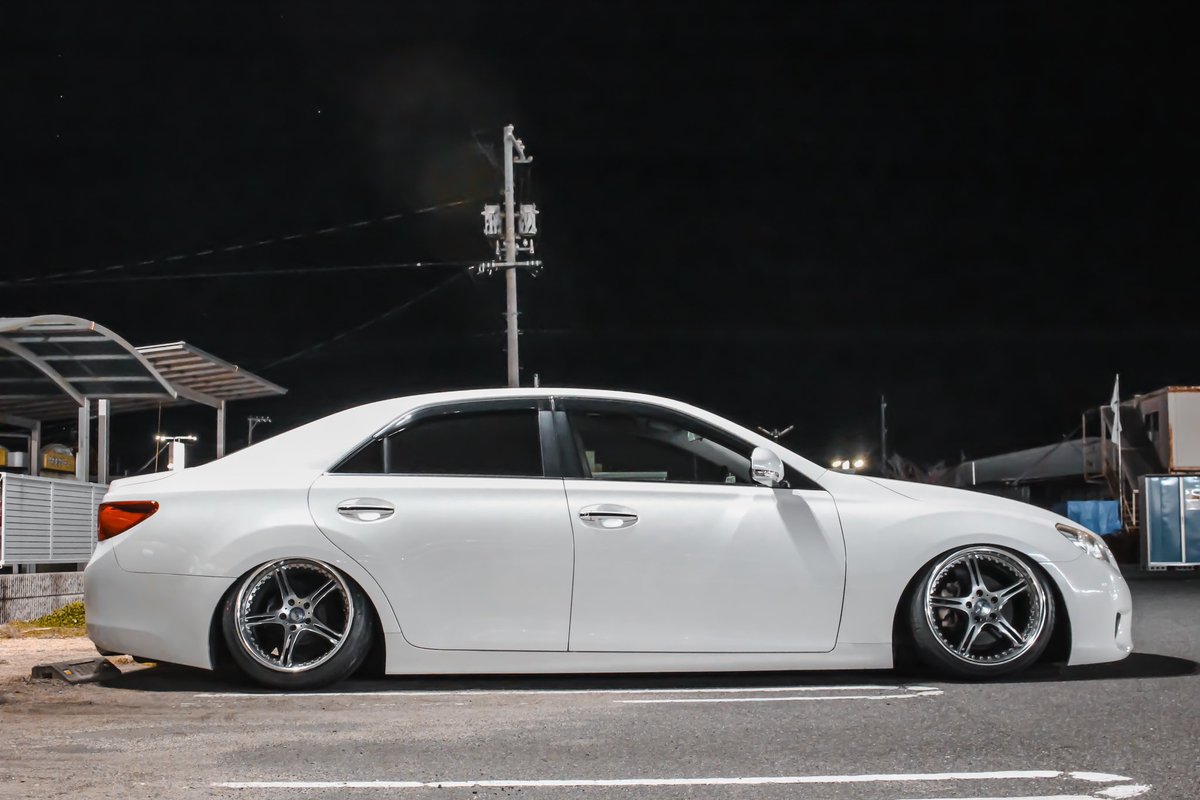 ta__grx130's tweet photo. 改めてリメイク（？)しました
ヴェルフェンgt-03 18㌅
リヤアッパー　メーガン→スキッド
前後ちょいキャン増し
番変　
フレーム前後プレステージ
スリーキャッツ→純正リヤピース
まだ詰めが甘いけどざっとこんな感じ
来年はブレーキ、、、？ https://t.co/vEWPYA3XxJ