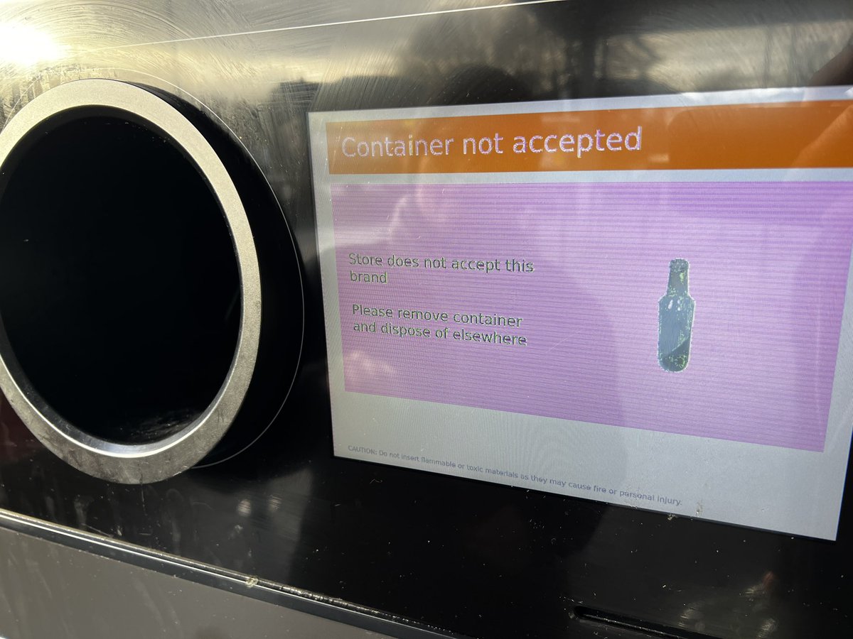 DN_Audio's tweet photo. Hey @LidlGB any particular reason your bottle return scheme in Scotland is no longer accepting your OWN water bottles ? https://t.co/Lsv9U1GtwZ
