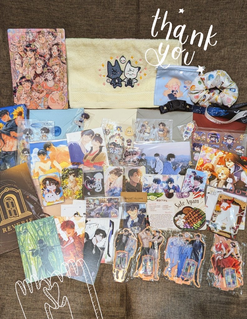 It's like receiving a Christmas gift in advance.
Although it has already seen in the event photos, the entities received are still surprisingly abundant and gorgeous.
Thank you very much ! 🥹💕💕 <a href="/ORVEVENT_ID/">Reverie — CF21 @ Z10 (Sat)</a>