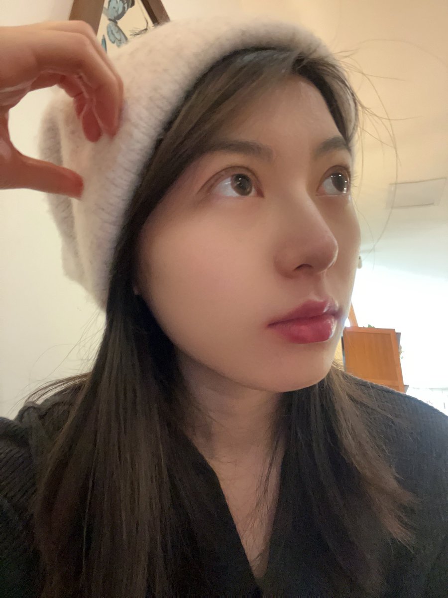 笑死，美颜前美颜后，是的，大多时候我是照骗☺️