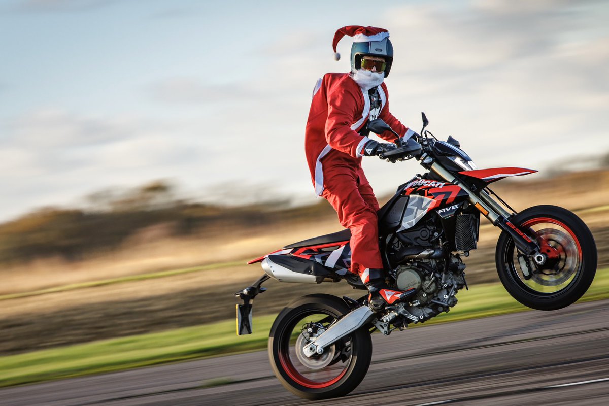 Rocking the 🎅!

📸 - <a href="/AdamShorrock/">Adam Shorrock</a> 

#Christmas