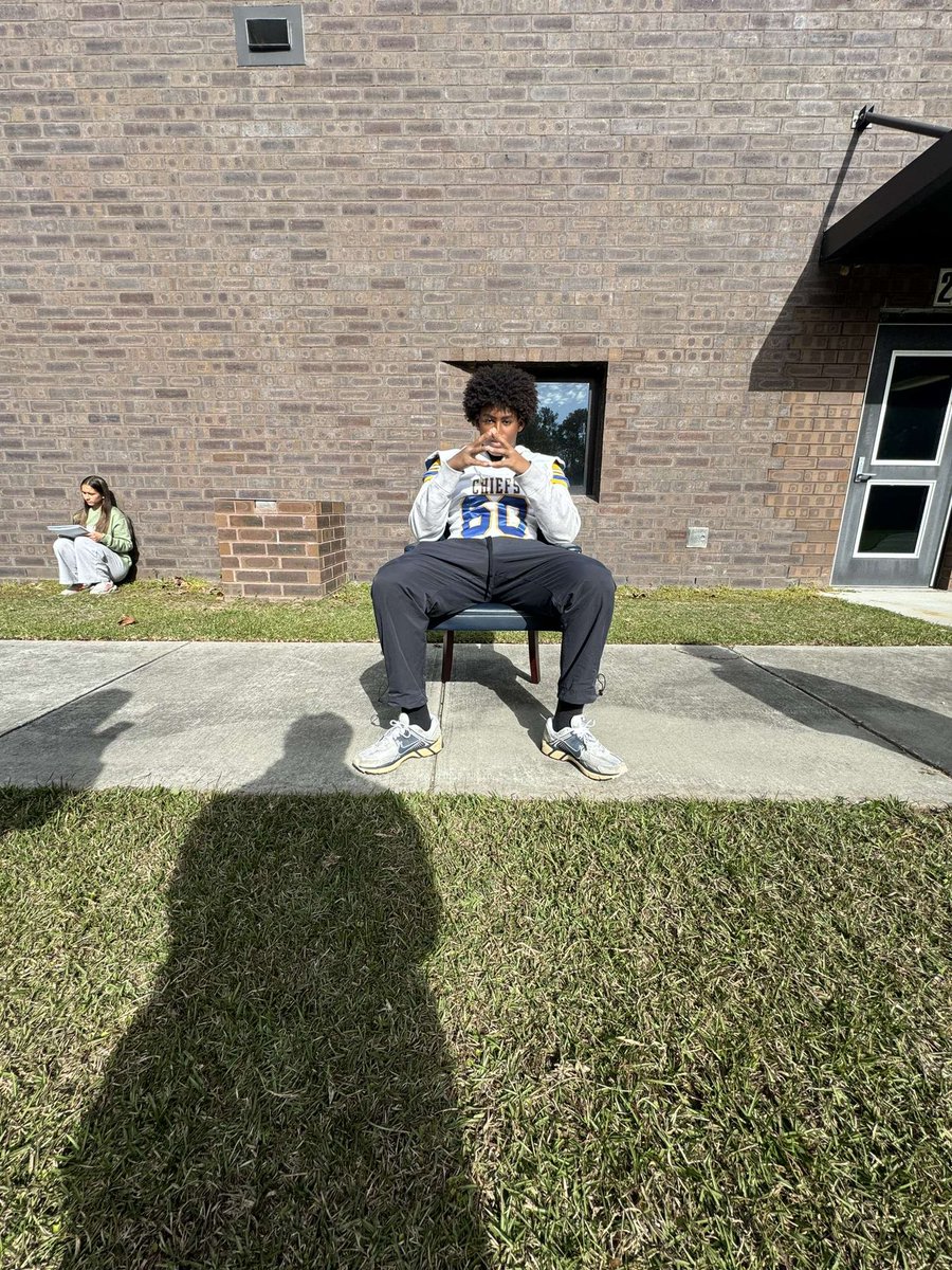 Dustin Clement👑 tweet media