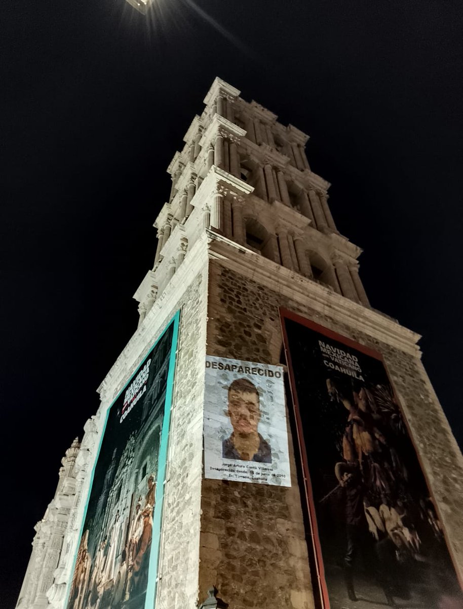 Familias que integran <a href="/FUUNDEC/">FUUNDEC</a> encabezaron la velada “Otra Navidad sin ti”, una protesta para que el Gobierno del Estado también dé prioridad a la búsqueda de sus seres queridos como a la gira de promoción que sus autoridades hicieron hace unas semanas en el Vaticano.