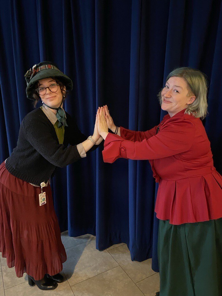 NDRI_Resource's tweet image. Wishing you a Happy Holiday and a joyful New Year from ours to yours! #HappyHolidays #HappyNewYear #TissuesforResearch #NDRI