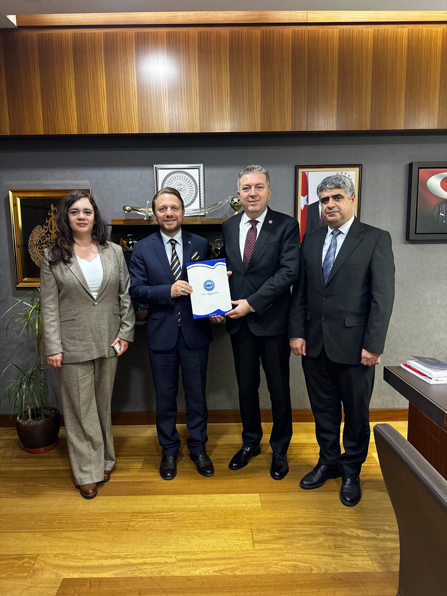 Sosyal Güvenlik Denetmenleri (@sgdenetmenleri) on Twitter photo Plan ve Bütçe Komisyonu üyesi Ak Parti Sakarya Milletvekili Sn.Ertuğrul Kocacık (<a href="/ertugkocacik/">Ertuğrul KOCACIK</a>) ziyaret edilerek TBMM bilgi ve talep notumuz iletilmiştir. İlgi, alâka ve misafirperverlikleri için teşekkür ederiz.
#SosyalGüvenlikDenetmenleri Plan ve Bütçe Komisyonu üyesi Ak Parti Sakarya Milletvekili Sn.Ertuğrul Kocacık (<a href="/ertugkocacik/">Ertuğrul KOCACIK</a>) ziyaret edilerek TBMM bilgi ve talep notumuz iletilmiştir. İlgi, alâka ve misafirperverlikleri için teşekkür ederiz.
#SosyalGüvenlikDenetmenleri
