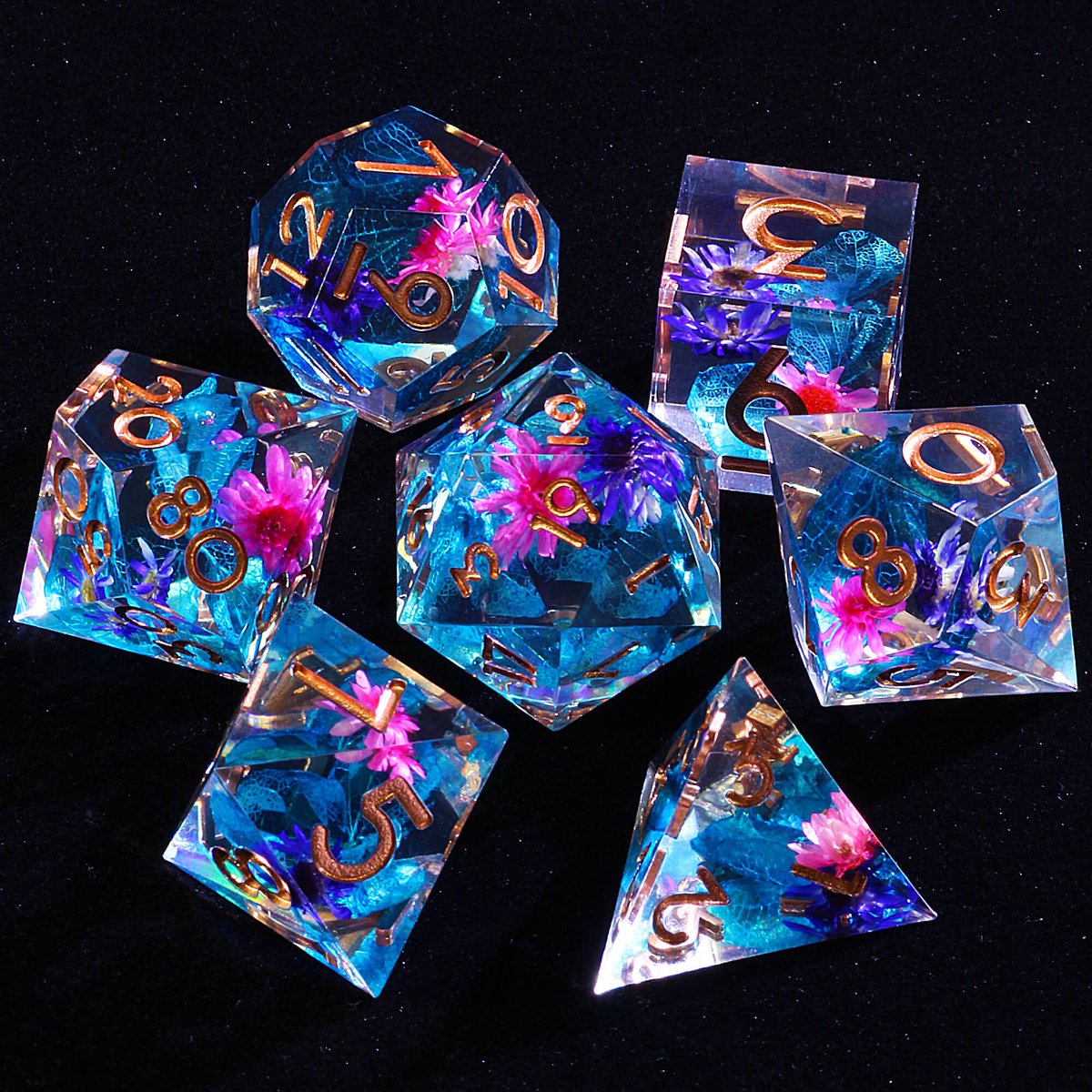diceofdragons's tweet image. These flower dice are blooming with magic! 🌸 Which one will you roll first?

#DND #FlowerDice #RollForAdventure