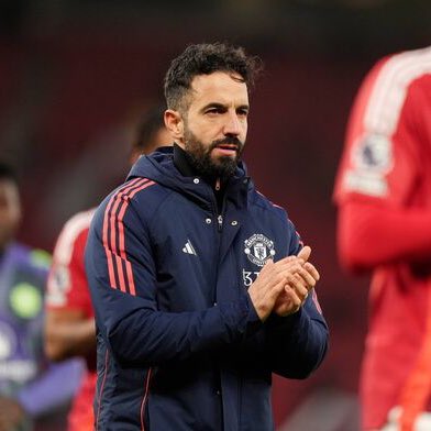 FabrizioRomano's tweet photo. 🚨 Rúben Amorim: “Leaving Rashford out is my decision. He wants to play, he’s trying. It’s my decision, only my decision”.

"I’m doing things my way, and it’s the only way I know.  If I don’t do that, I will lose myself. I know what I’m doing”. https://t.co/G7hLNcORmZ