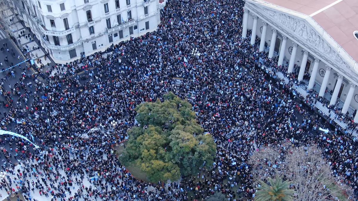 MariaHaurie's tweet image. #Separados