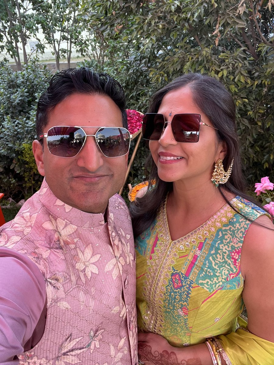 Navin_MD's tweet photo. Mantra for 2025:

Self-love and self-respect translate into growth when we make decisions based on what we deserve. https://t.co/QeSD03XSe1