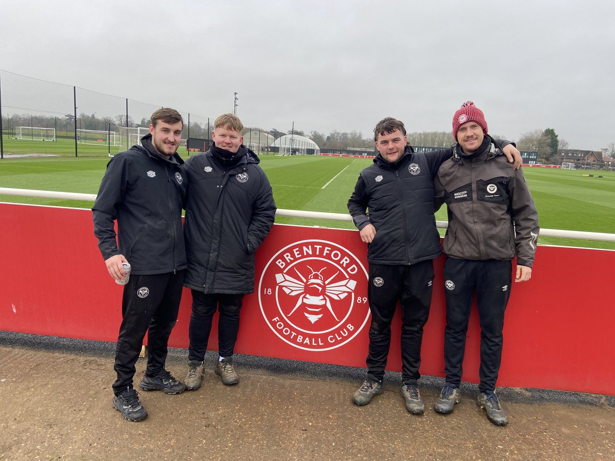 Michael Caulfield MSc (@thecaulfieldway) on Twitter photo A lot of talk about players workload, understandably so, but there a lot of other people, who are in every day, long days, to help get the team ready.  They’re the best of people, and hope they get a breather too 🐝 #invisiblehours A lot of talk about players workload, understandably so, but there a lot of other people, who are in every day, long days, to help get the team ready.  They’re the best of people, and hope they get a breather too 🐝 #invisiblehours