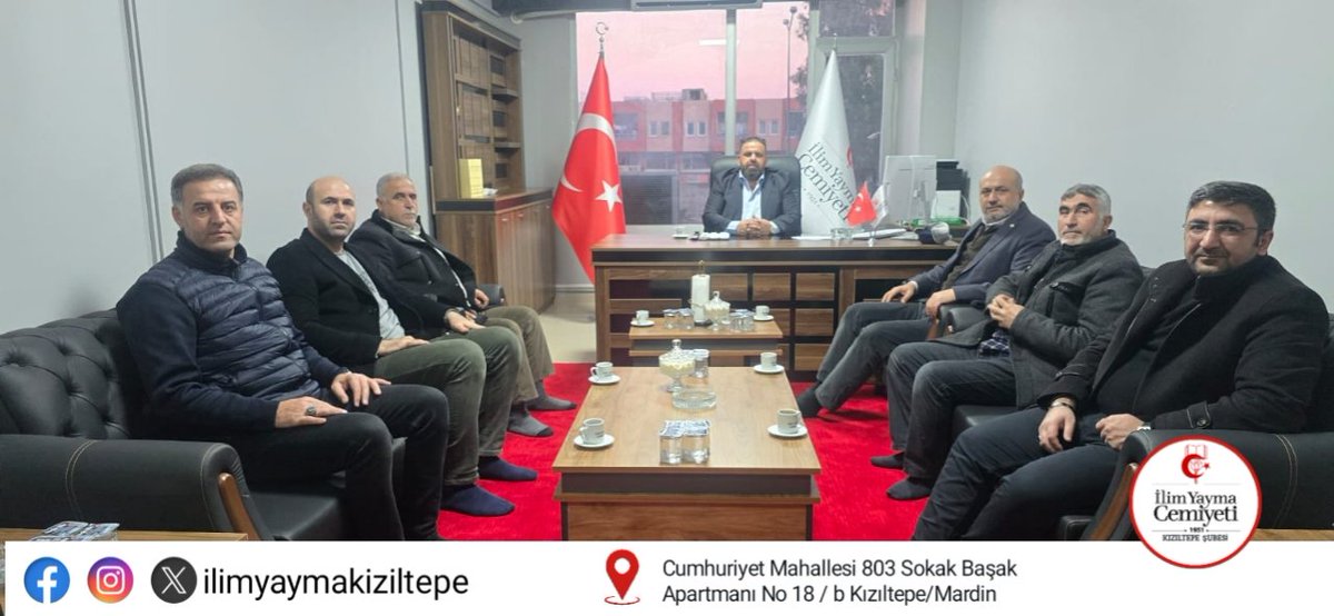 Hüda Par Mardin İl Başkanı sayın İsmail Çevik ve yönetimi bizlere hayırlı olsun ziyaretinde bulundular.Kendilerine nazik ziyaretleri nedeniyle teşekkür ediyoruz.