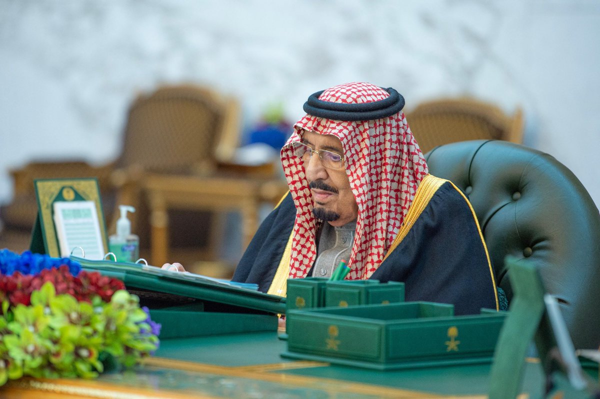 Bn3dlan's tweet photo. #الملك_سلمان_بن_عبدالعزيز يرأس #مجلس_الوزراء 

حفظك الله سيدي🇸🇦 https://t.co/RKcysDnupZ