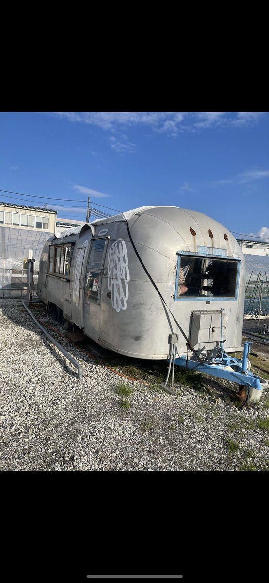 Fk_Workshop's tweet photo. 今��はエアストリームを仕入れました！
フルリノベーションしていきます👍

#エアストリーム
#airstream 
#キャンピングトレーラー
#トレーラーハウス https://t.co/tM2f2GVUTc