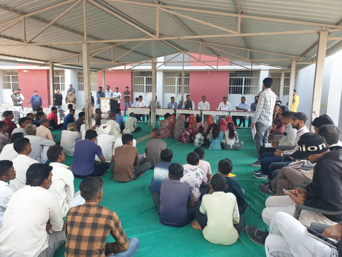 આજરોજ જાફરાબાદ તાલુકાના વઢેરા ગામે માન.કલેકટર સાહેબ અમરેલીના અધ્યક્ષ સ્થાને ગ્રામ સભાનું આયોજન કરવામાં આવ્યું.