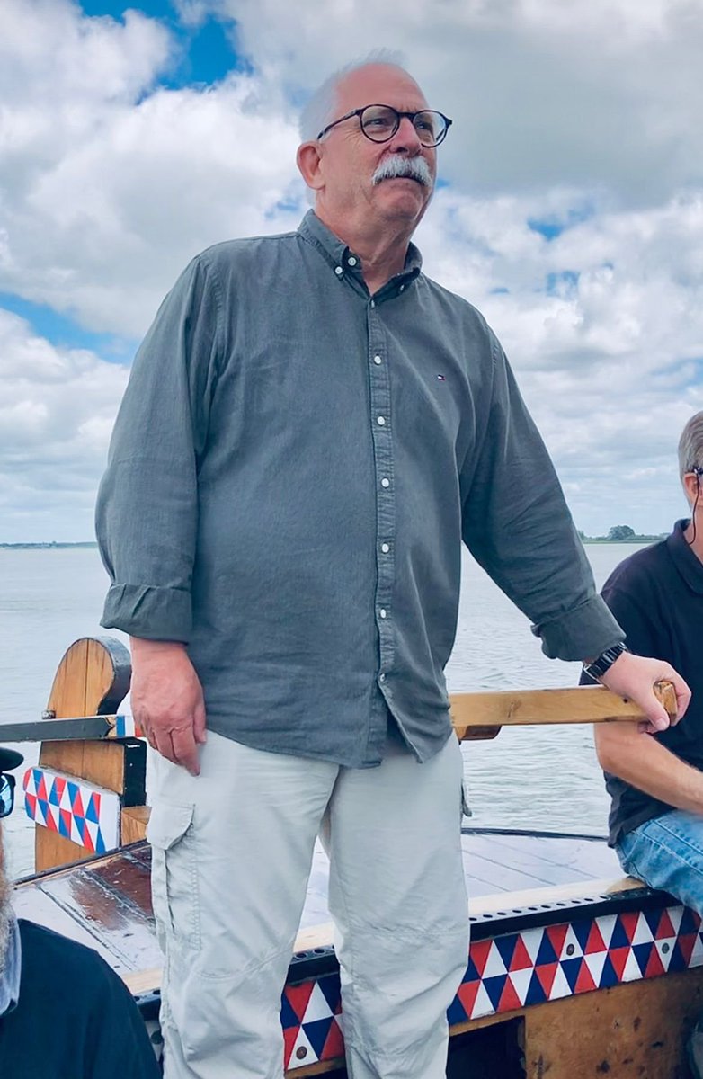 <a href="/johnvolkers/">John Volkers</a> schreef een treffend In Memoriam over zijn afgelopen weekend overleden collega en vriend Henk Stouwdam (69). 'Doorvragen, geen genoegen nemen met een ontwijkende quote, zijn zinnen overdenkend, een vakman met veel liefde voor de sport'
nsp.nl/3683-stouwdam.…