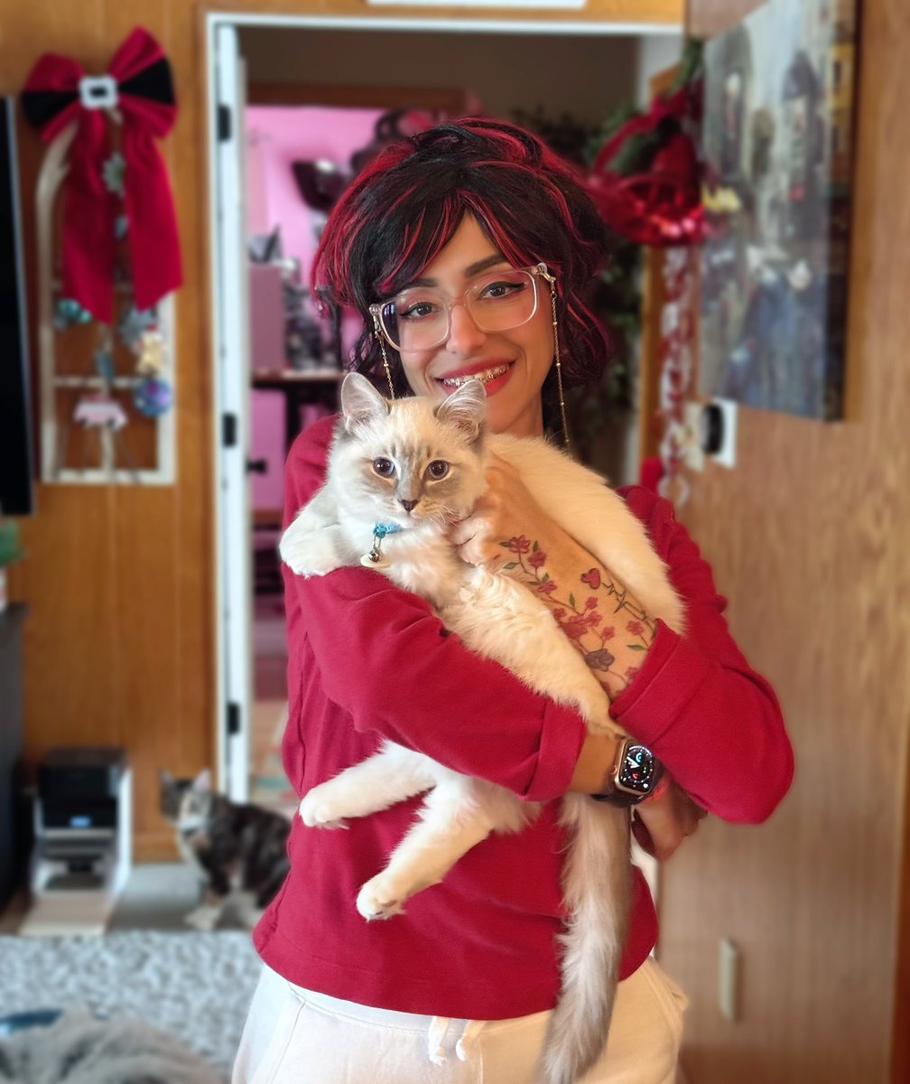 SherrySnax tweet media