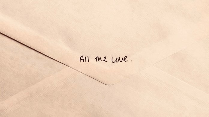 munvess's tweet image. OPEN FOLLBACK LAST 🎉

RETWEET

Hi everyone! Would you mind being a part of this letter to give some love and appreciation to @.suncieve @.locatced @.permbaik because they always give their best and did very very very well this year. Thank you and have a great holiday guys 🤍