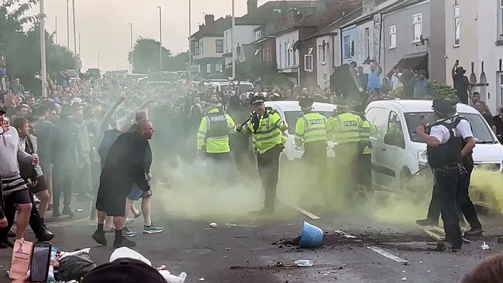 This will be Starmer's legacy. The stabbing of three young girls in Southport, which lead to rioting.
British 🇬🇧 people took to the streets in July 2024 to demonstrate the anger they felt after this barbaric and cowardly crime was committed.
This was the moment when Starmer could