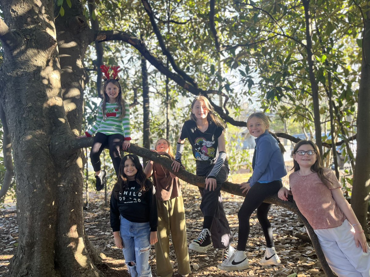 Keeper_Program's tweet image. Thank you @acausefortea for allowing our girls to have cookies and cocoa with their wonderful mothers and sisters ❤️ #togetherwecandoanything