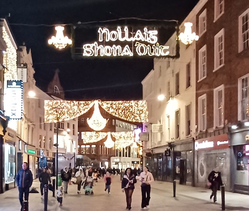 Nollaig - Christmas 🎄🎅⭐️
The word Nollaig is of Latin origin: Old Irish Notlaic, from Latin nātālīcia for 'a birthday party'

Scottish Gaelic - Nollaig
Manx - Nollick
Welsh - Nadolig
Breton - Nedeleg
French - Noël

Nollaig shona duit!! Merry Christmas to you! #Gaeilge #Nollaig