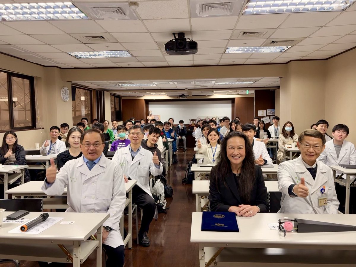 Jennifer F Tseng MD MPH (@tsengjennifer) on Twitter photo 1st pic: my mom at R of family in Taiwan, where her dad was a general & thoracic surgeon at National Taiwan University & military 🏥 & her mom was an OB-GYN & PCP. Mom used to deliver meds to patients. Today I got to go to <a href="/NTU_TW/">NTU Taiwan</a> as a Visiting Professor in Surgery! 🙏🥰 1st pic: my mom at R of family in Taiwan, where her dad was a general & thoracic surgeon at National Taiwan University & military 🏥 & her mom was an OB-GYN & PCP. Mom used to deliver meds to patients. Today I got to go to <a href="/NTU_TW/">NTU Taiwan</a> as a Visiting Professor in Surgery! 🙏🥰