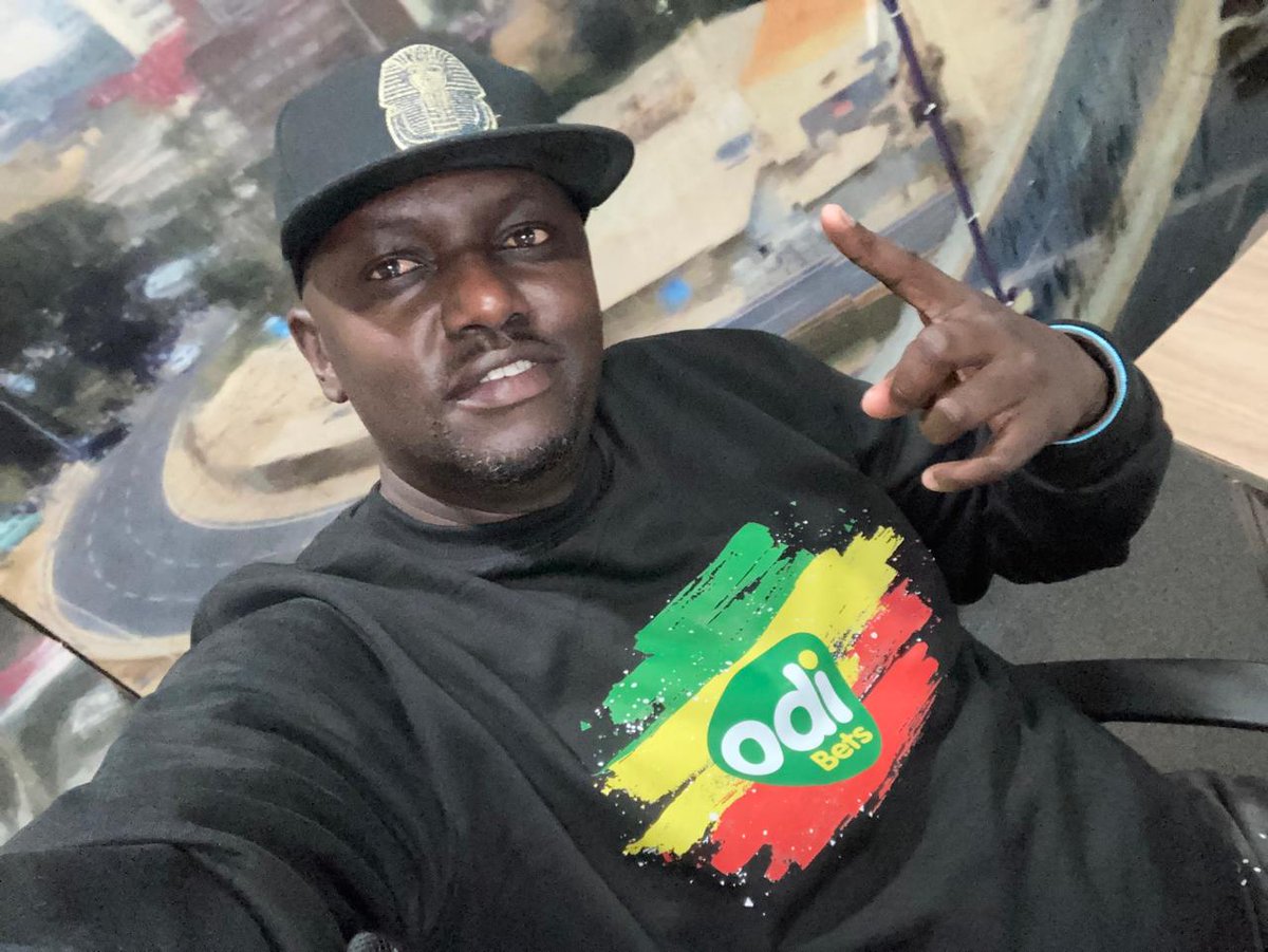 Ghetto Radio (@ghettoradio895) on Twitter photo Hip Hop Tuesday on a #ChristmasEve >> story za HipHop kibao mtaani na majuu requests zicome through! #HipHopRepublik na <a href="/Curtiswakijeey/">Mohamed Kariuki</a>
Call: 0711443886 sms: 20895
Share your music here: hiphoprepublik@ghettoradio.co.ke
#HipHopRepublik Hip Hop Tuesday on a #ChristmasEve >> story za HipHop kibao mtaani na majuu requests zicome through! #HipHopRepublik na <a href="/Curtiswakijeey/">Mohamed Kariuki</a>
Call: 0711443886 sms: 20895
Share your music here: hiphoprepublik@ghettoradio.co.ke
#HipHopRepublik