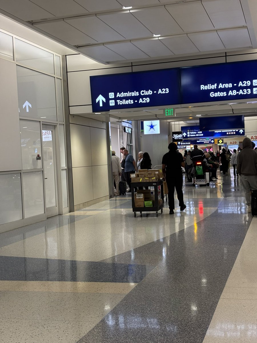 jdcontekltv's tweet photo. Waiting for my flight at @DFWAirport . Witnessed a European family absolutely baffled by the Cowboys Fan Shop. You love to see the memes come to life. https://t.co/n0atGJHqAu
