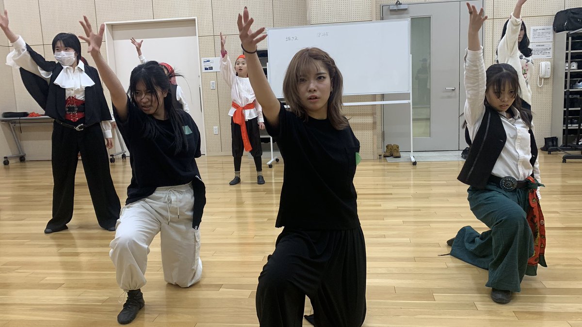 chaco_piano's tweet image. #FREESIZE
 #ガラコン2 
最終稽古にお邪魔してきました。宝塚風に言うとFREESIZEのトップさん、2番手、3番手の3人です。過去作品の良い所取りのガラコン2 。是非観ていただきたい！私の作曲集大成です！[Chaco扱いチケット]
URL：ticket.corich.jp/apply/342040/0…