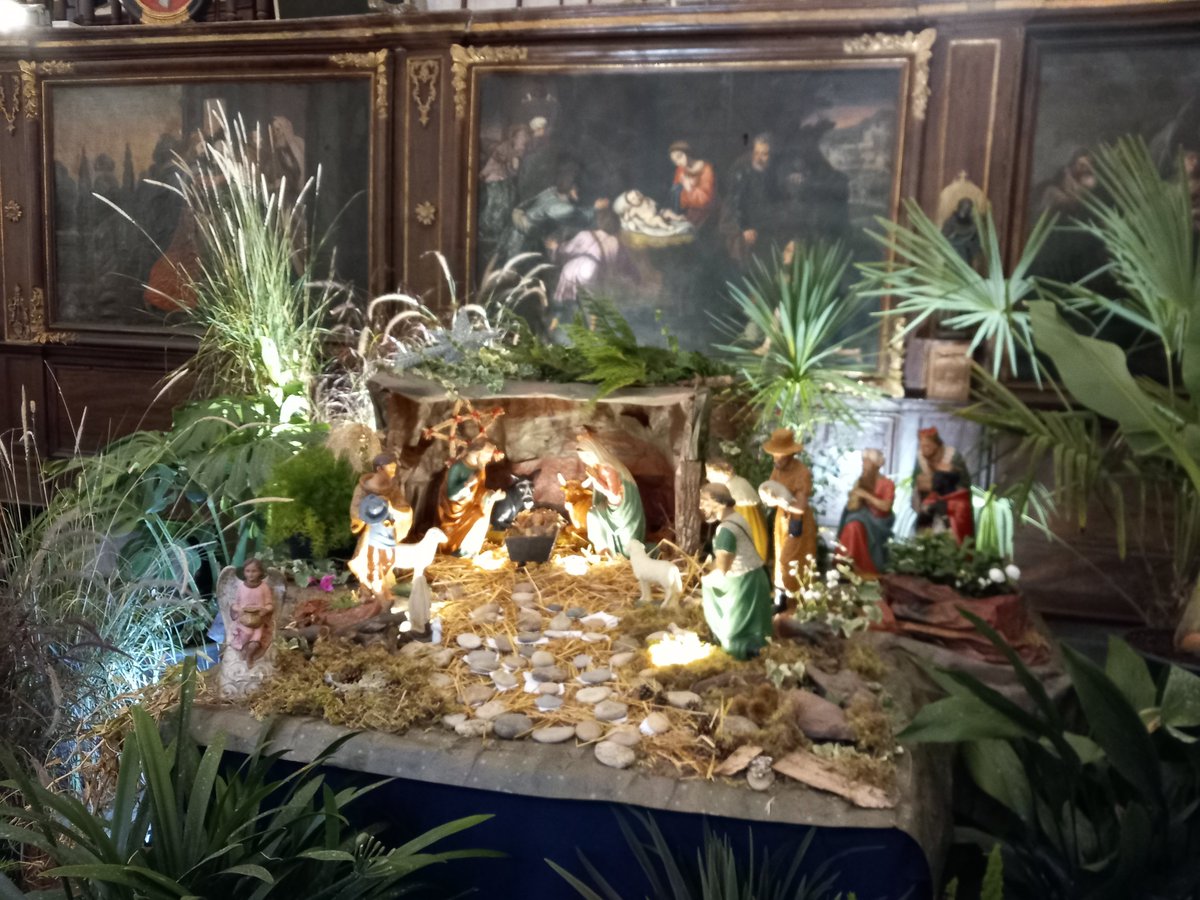 cathedraledupuy's tweet photo. Jusqu'au 31 décembre, venez découvrir la crèche de la chapelle des pénitents blancs du Puy en Velay, à proximité de notre sanctuaire marial.
#creche #noel #nativityscene #Christmas #betlehem #bethleem #Natale #navidad #confrérie #cofradia #lepuyenvelay #hauteloire https://t.co/RYaXcLa8Pf