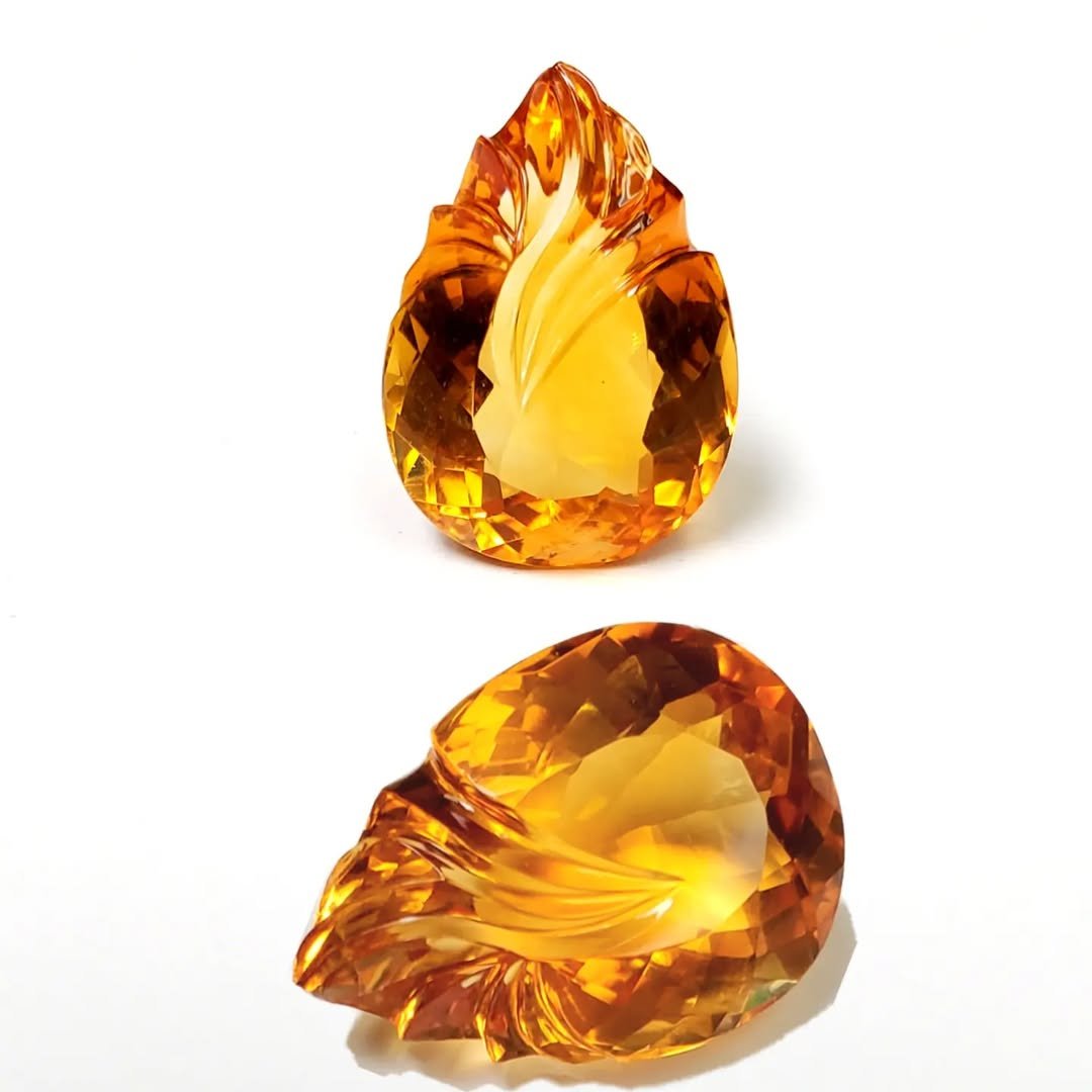 gemsocietyorg's tweet photo. Citrine, known as the 'Merchant's Stone' 💛✨, is believed to attract wealth and prosperity! IG sunstone.da

#citrinefacts #gemstoneenergy #yellowquartz #jewelrylovers #crystalvibes https://t.co/TDhxtxENWk
