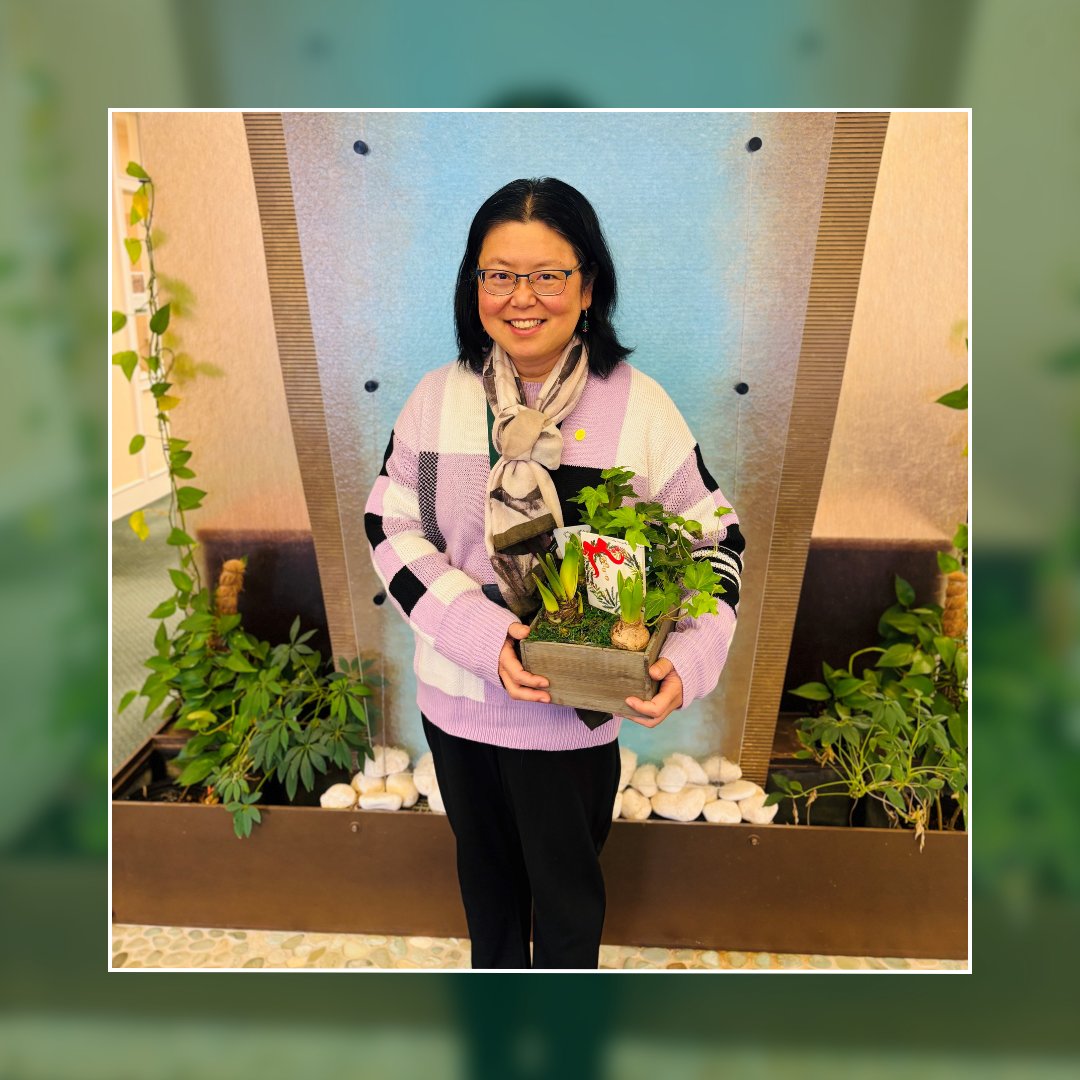 This holiday season, Eve Chang from our Acton Branch received a beautiful plant from one of our long-time customers! 🌱✨ It’s moments like these that truly make this time of year special. Your kindness and support remind us of the wonderful connections we’ve built. Thank you 💚