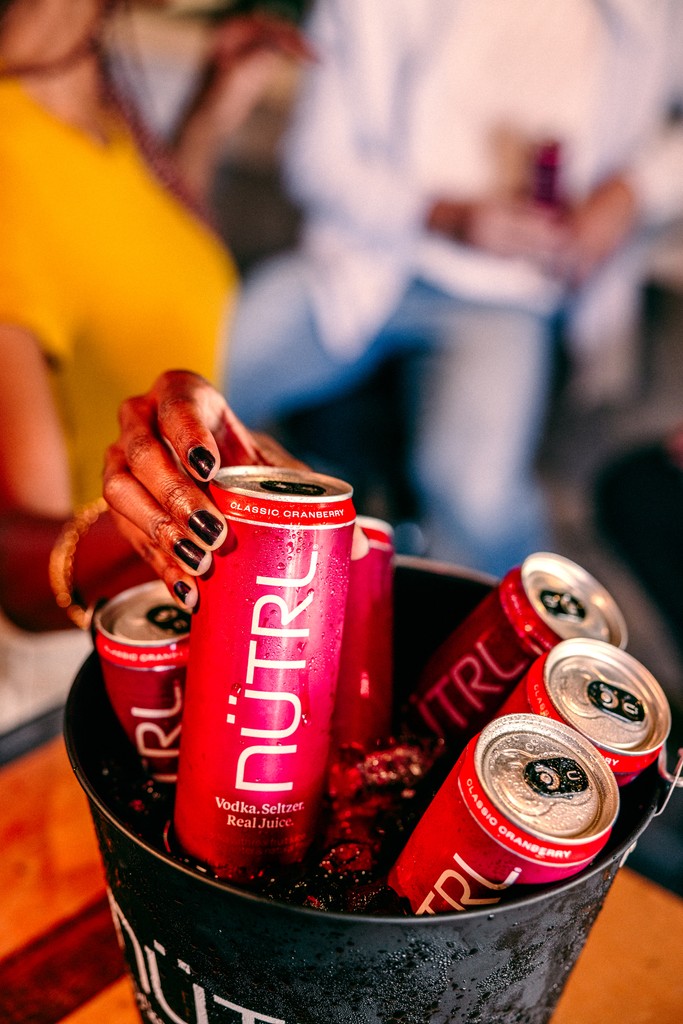 Looking for a last-minute addition to your Christmas celebration? NUTRL Cranberry has you covered! #rochestermn #semn #rochmn #schottdistributing #drinkresponsibly #medcity #nutrl #nutrlcranberry