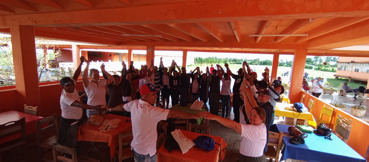 La delegación de base de la UNJC en el <a href="/TSupremoCU/">TSupremoCU</a> efectuó asamblea de afiliados.
Se informó sobre las propuestas para los premios que otorga la organización para el año 2024.
El espacio fue propicio para reconocer a juristas que durante el año culminaron estudios de posgrado.