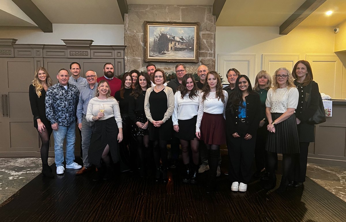 simsadvertising's tweet photo. 🎄✨ Happy Holidays from the Sims Advertising Team! Wishing you a season filled with joy, laughter, and festive cheer! 

Quick reminder: Our office is closed tomorrow and Thursday. Dec. 26. https://t.co/8CHzOl4Ace