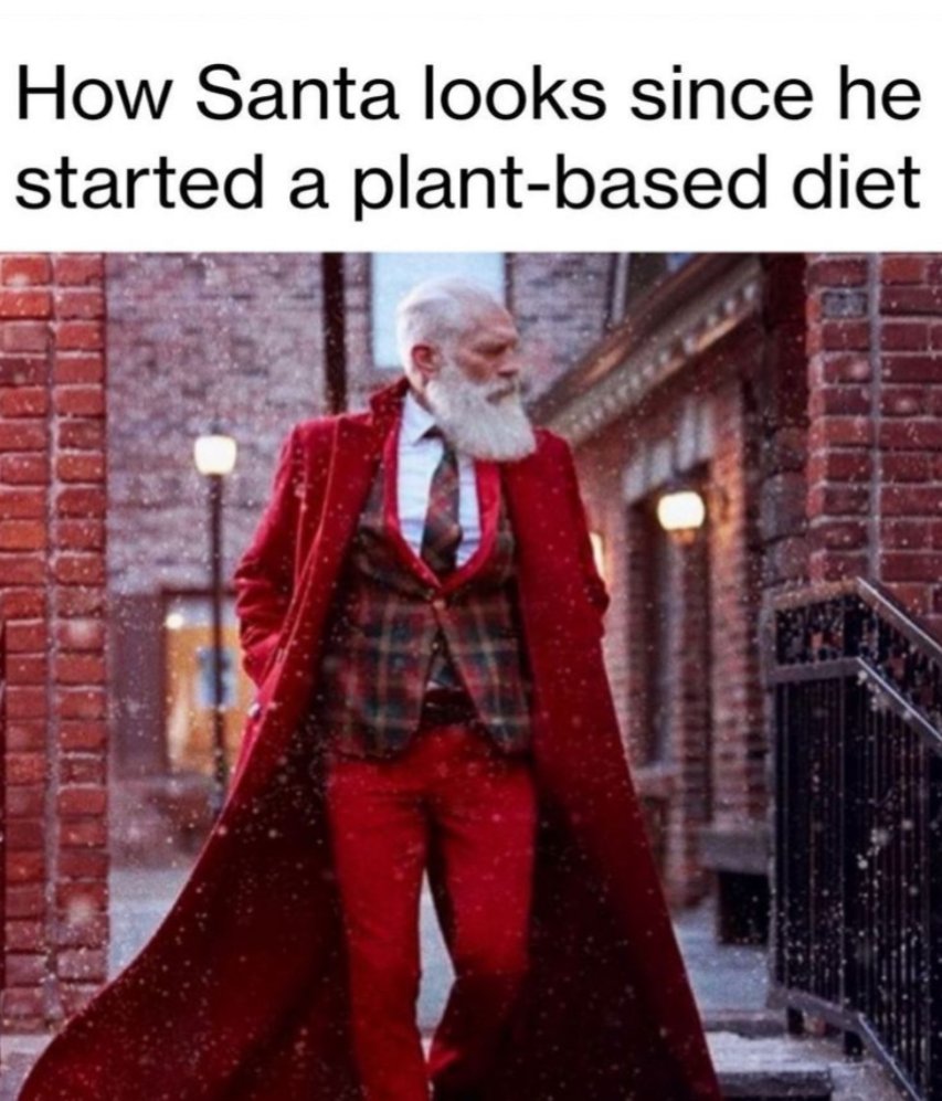 Fatcows2's tweet photo. Even Santa Knows What's Up 👊🌱 https://t.co/eVfECXcUnt