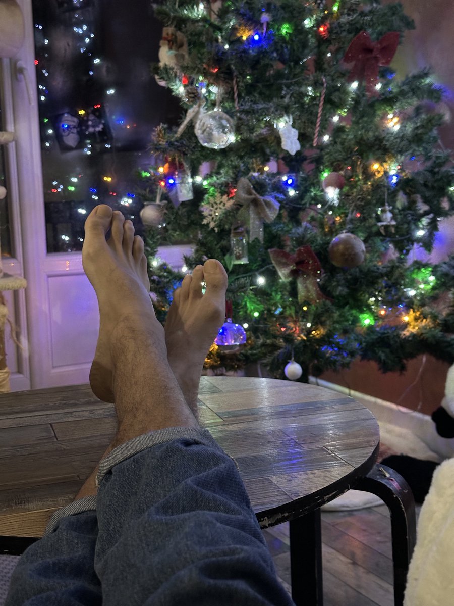 Content from rebeufeetlover
