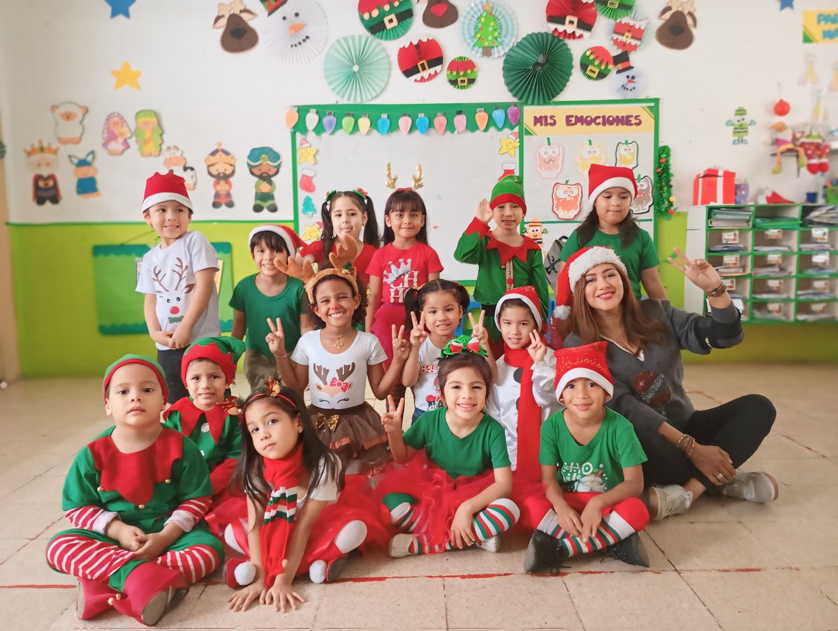 monka78's tweet photo. Durante este mes realizamos actividades para fomentar el verdadero significado de estas festividades desde espacios seguros y proyectores entendiendo que nuestros niños son presente y futuro del país!
#MantenemosVivaLaEsperanza
@AlegriaCrespo @DanielaFCB
@Educacion_Ec @pattypicoj https://t.co/M3rpayKoj7