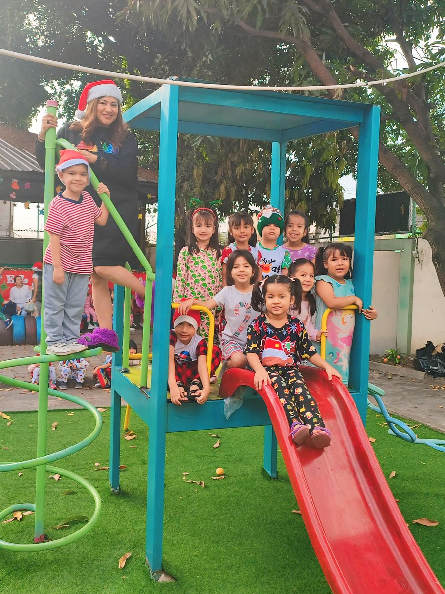 monka78's tweet photo. Durante este mes realizamos actividades para fomentar el verdadero significado de estas festividades desde espacios seguros y proyectores entendiendo que nuestros niños son presente y futuro del país!
#MantenemosVivaLaEsperanza
@AlegriaCrespo @DanielaFCB
@Educacion_Ec @pattypicoj https://t.co/M3rpayKoj7