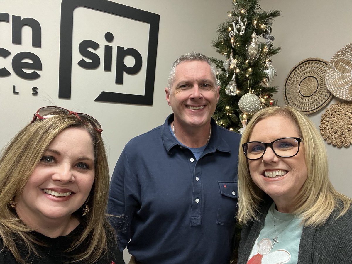 SOUTHERNINSPROS's tweet photo. May the Lord bless you with His grace and peace during this holiday season. As we celebrate this wonderful holiday with our families, we will be closed December 24-26 for the holidays. From our office to your home, Merry Christmas! #southerninsuranceprofessionals #wegowhereyougo https://t.co/Sis2cj6Erf