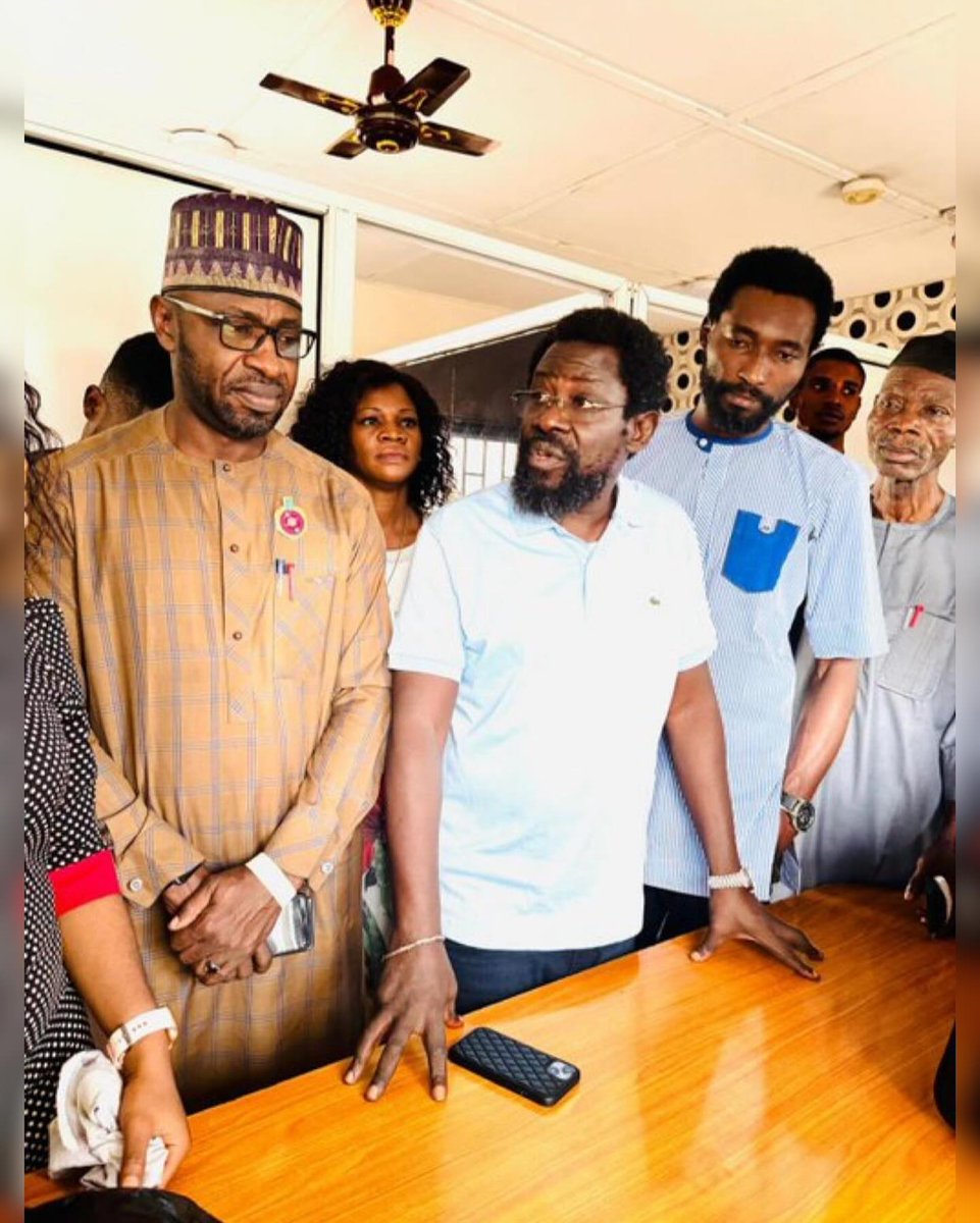 FMT_BLOG's tweet image. Human Rights Activist Dele Farotimi Is Out Of Prison,  Here’s What He Said Some Minutes Later.......................

===========================================================
Follow for more updates 

#information #delefarotimi #afebabalola #prison #humanrights