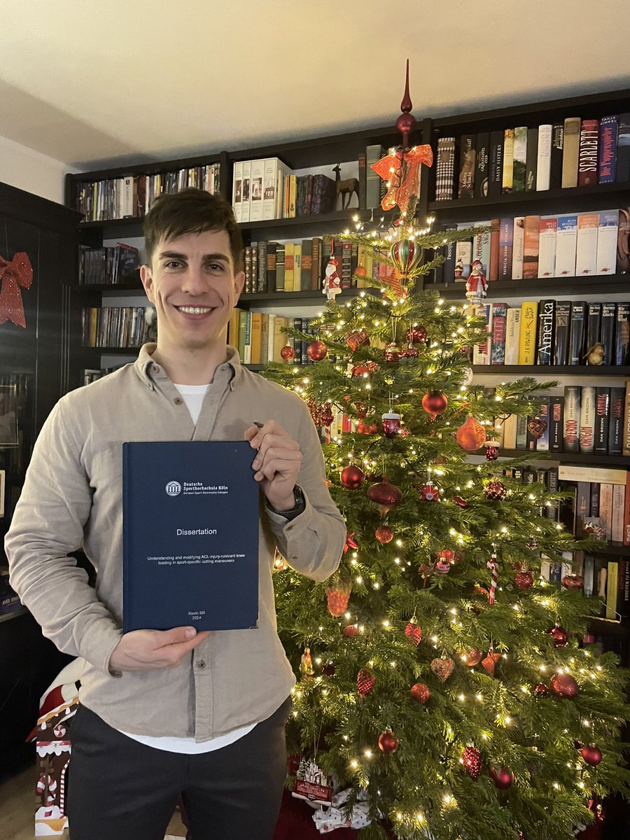 kevinbill_'s tweet image. 🎄 Early Christmas gift to myself: I submitted my dissertation last Friday!

Wishing everyone a Merry Christmas (to those who celebrate) and a joyful holiday season! 🎅✨