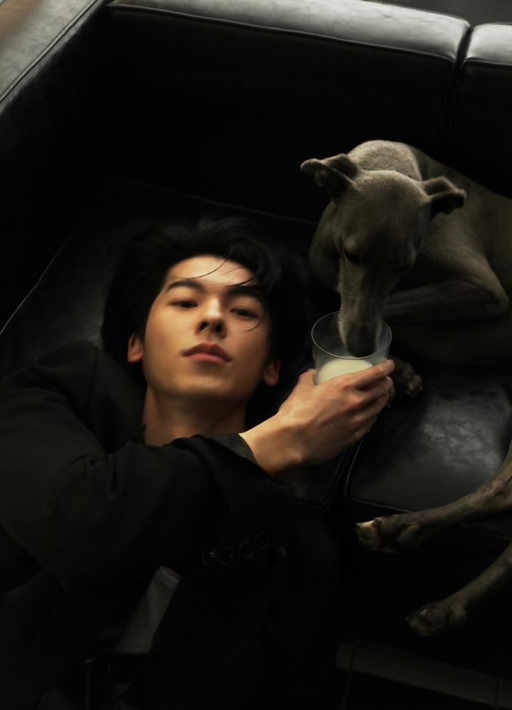 Gregortius's tweet image. ㅤㅤ
Malam semuanya. Jangan lupa minum susu sebelum tidur.
ㅤㅤ