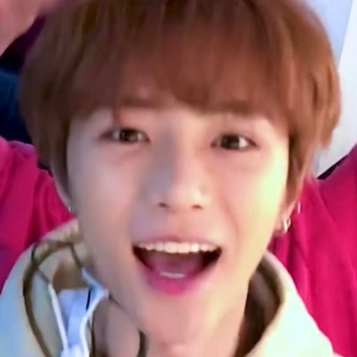 범규적사고

화가 나는 일 있으면 에잇!!!! 어차피 마지막 수요일인데!!! 하고 넘어가고 
기쁜 일 있으면 우와 마지막 수요일도 행복하게 지나가는구나!!! 하고
가능한 매일이 선물 같은 하루였으면 좋겠어
내 소원이야🌟