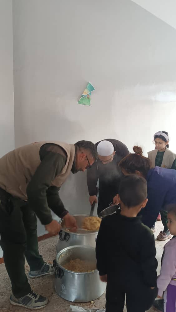 Mala_Kurdan's tweet photo. 🍛 Ev e jî xwarin a îro ye ji bo xelkê me yê koçber...
Mala hemû Xêrxwaz û Alîkaran ava.
Gelek spas 🙏
#destbiderojava #Kurdistan #Kurds #Kurdish #Rojava https://t.co/HIMV7RabSy