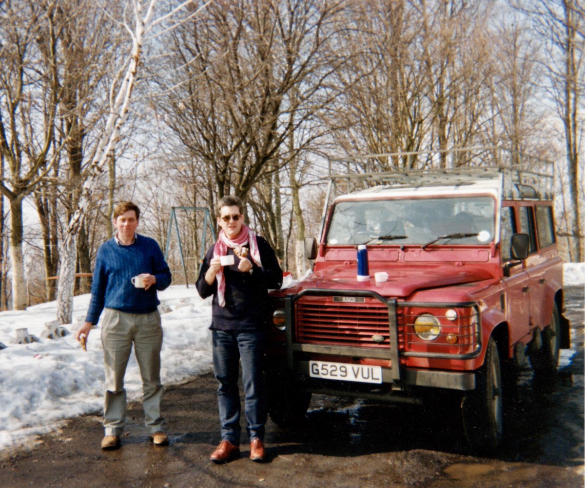 Economicbotany's tweet image. Remembering Mark Whittow, historian extraordinaire, who died on Christmas Eve 2017, seen next to his beloved red Land Rover on our drive London-Istanbul in 1991. The Romanian passes were snowy but we made it through on a truly memorable journey. Memories: …memberingmarkwhittow.history.ox.ac.uk