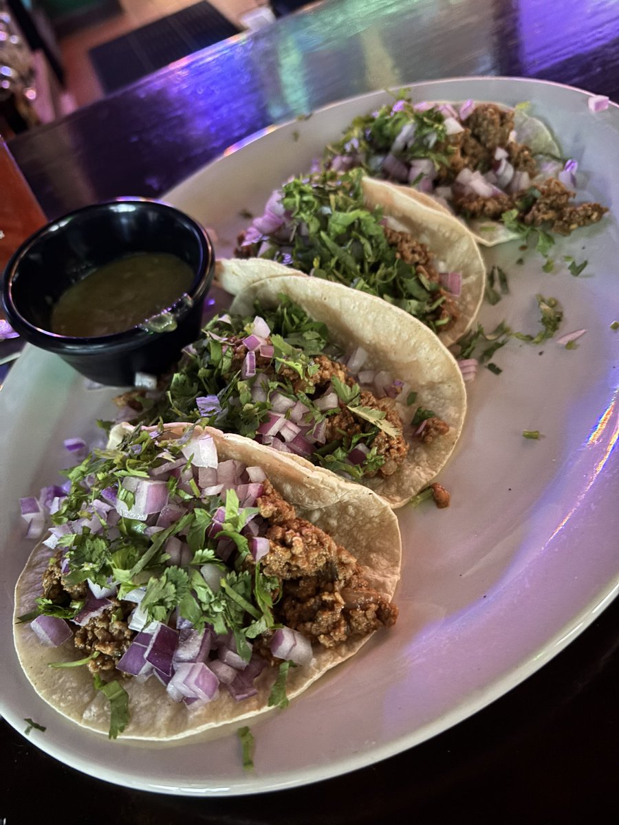 jonathan_shen7's tweet photo. So whatโs next? ๐คฃ๐คฃ๐๐ฎ๐ฎ๐ฎ๐ฎ #tacotuesday #christmaseve #happytuesday #food #foodie #happyholidays #foodstagram #tacogram #streettacos https://t.co/kXjbVD0O5U