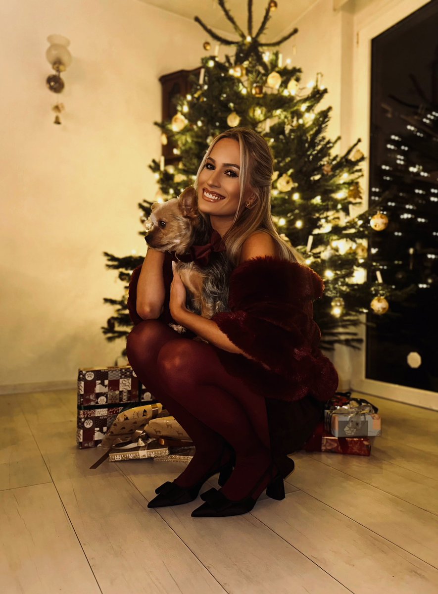 Frohe Weihnachten euch allen 🎁🎄🎅🏻🎉